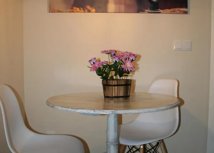 1 Noques Apartment *